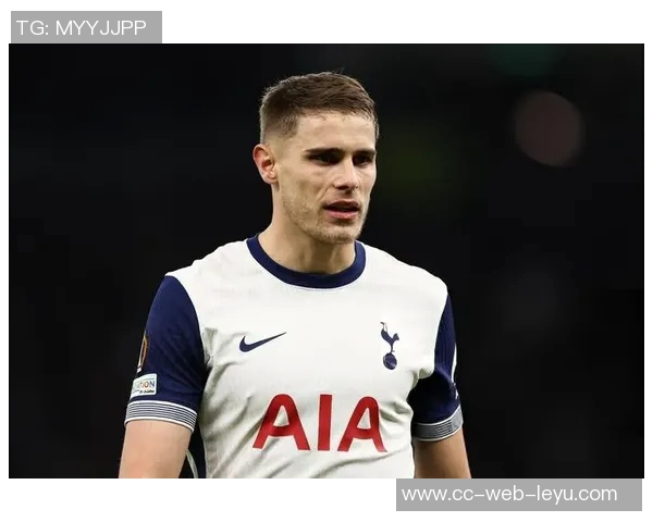 范戴克谈未来挑战强调球队表现仍需提升与进步空间